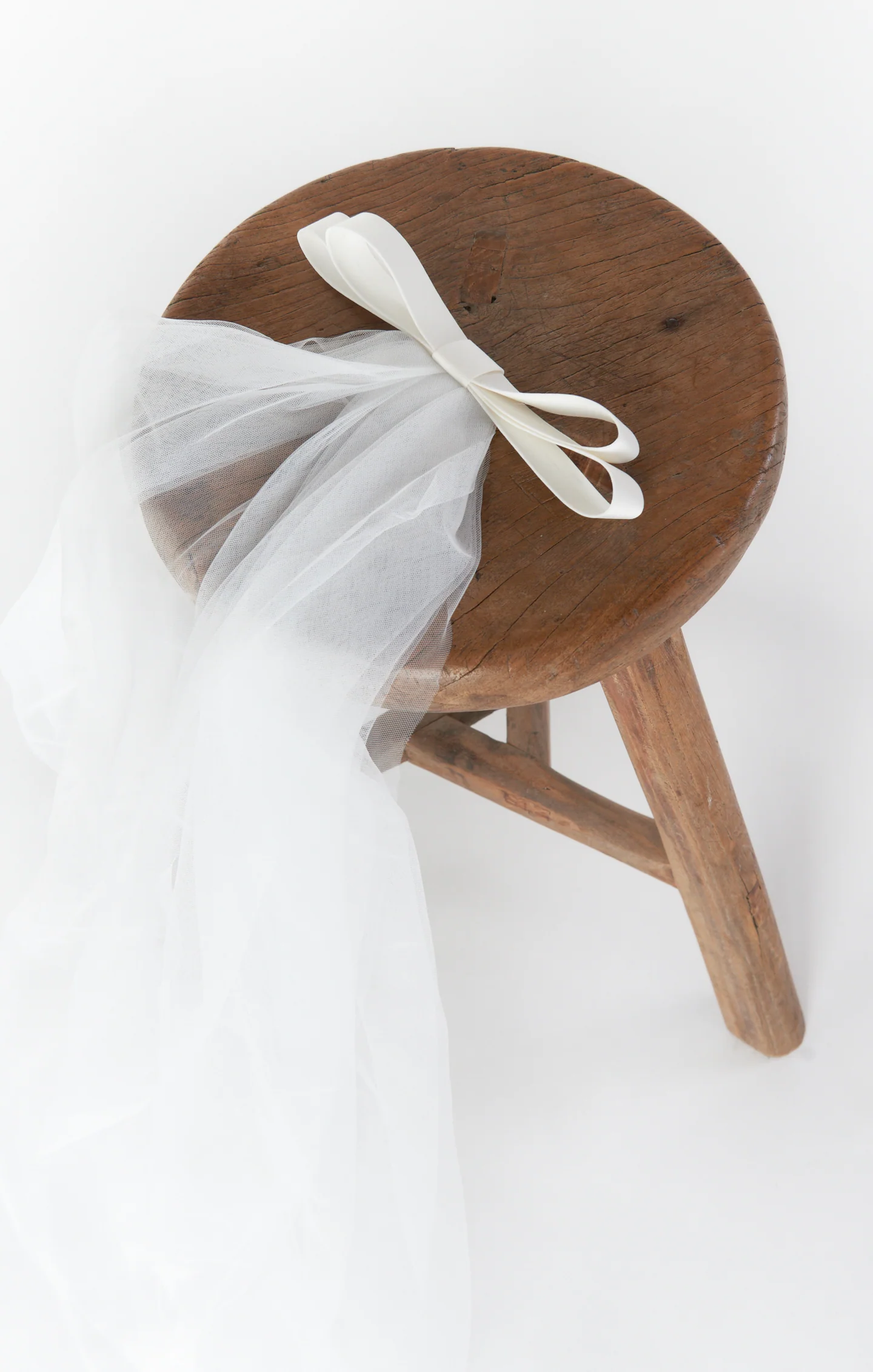 Ari Bow Veil ~ White - Image 2