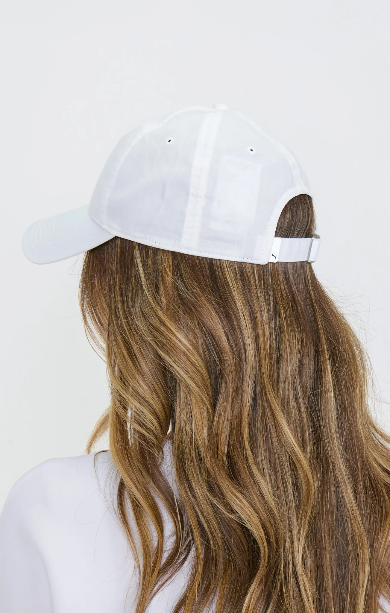 Crest Cap ~ White Glow - Image 4