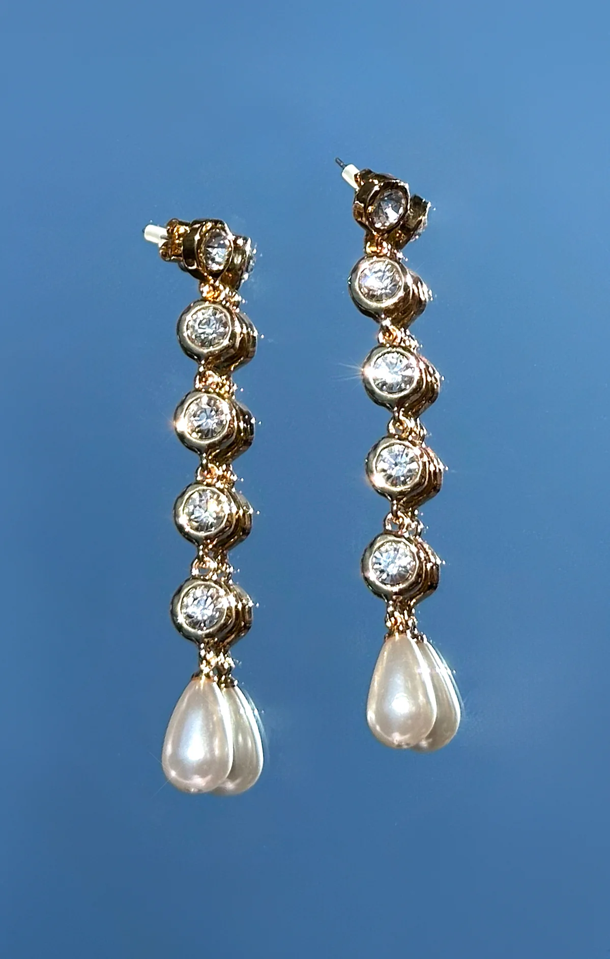 Ettika Elegantly Modern Crystal and Pearl Dangle Earrings ~ Gold - Image 4