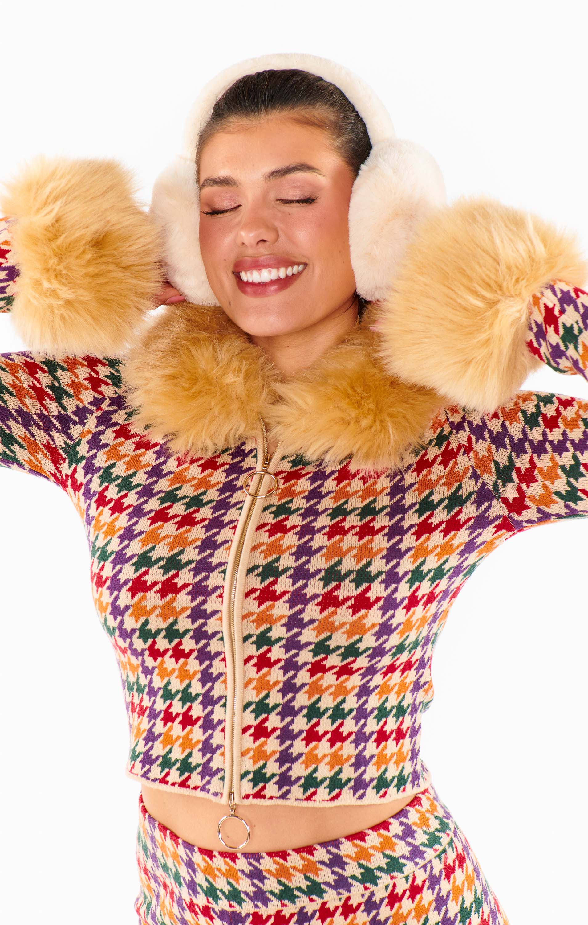Everly Earmuff ~ Beige Faux Fur - Image 3