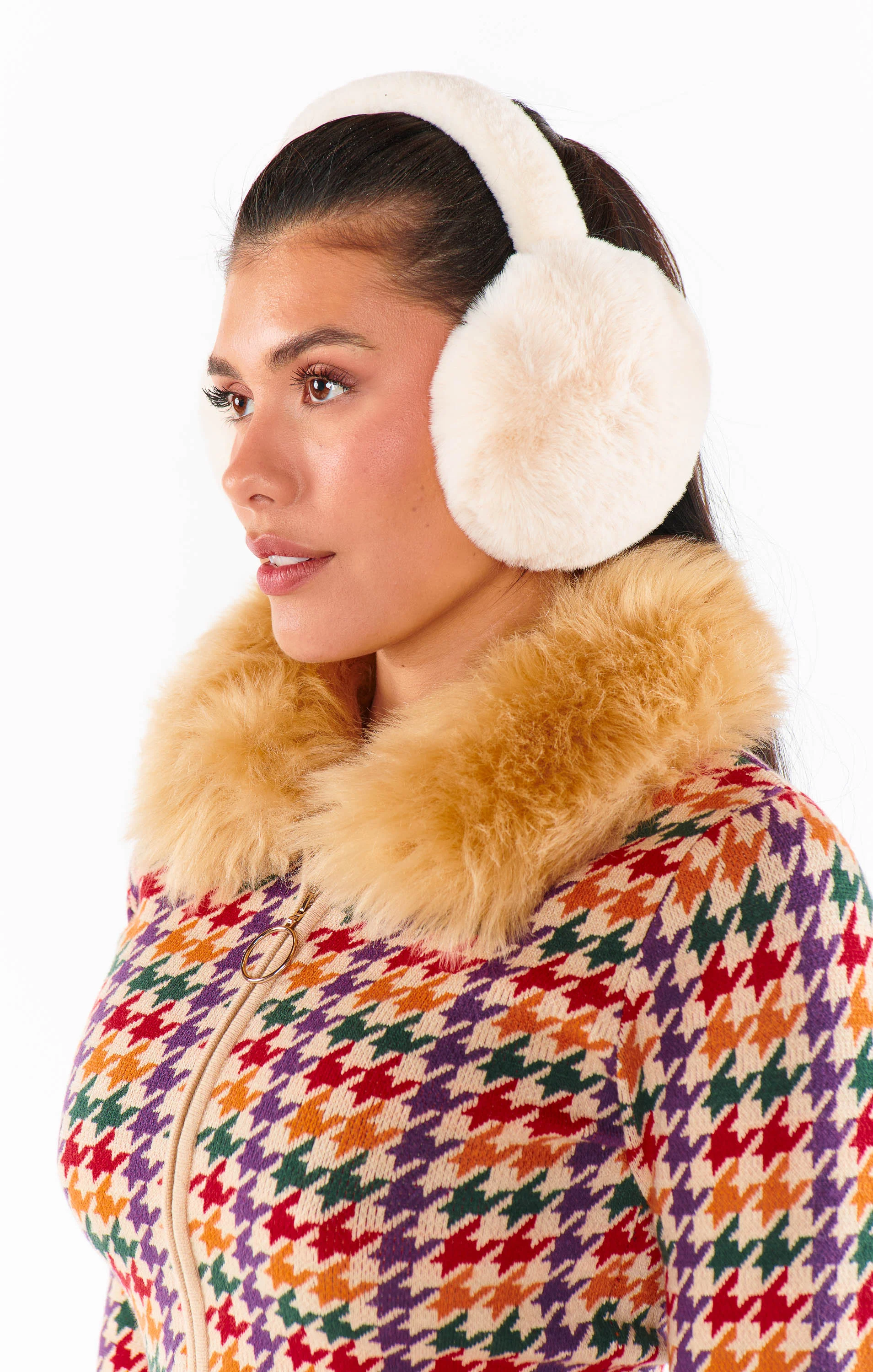 Everly Earmuff ~ Beige Faux Fur - Image 5