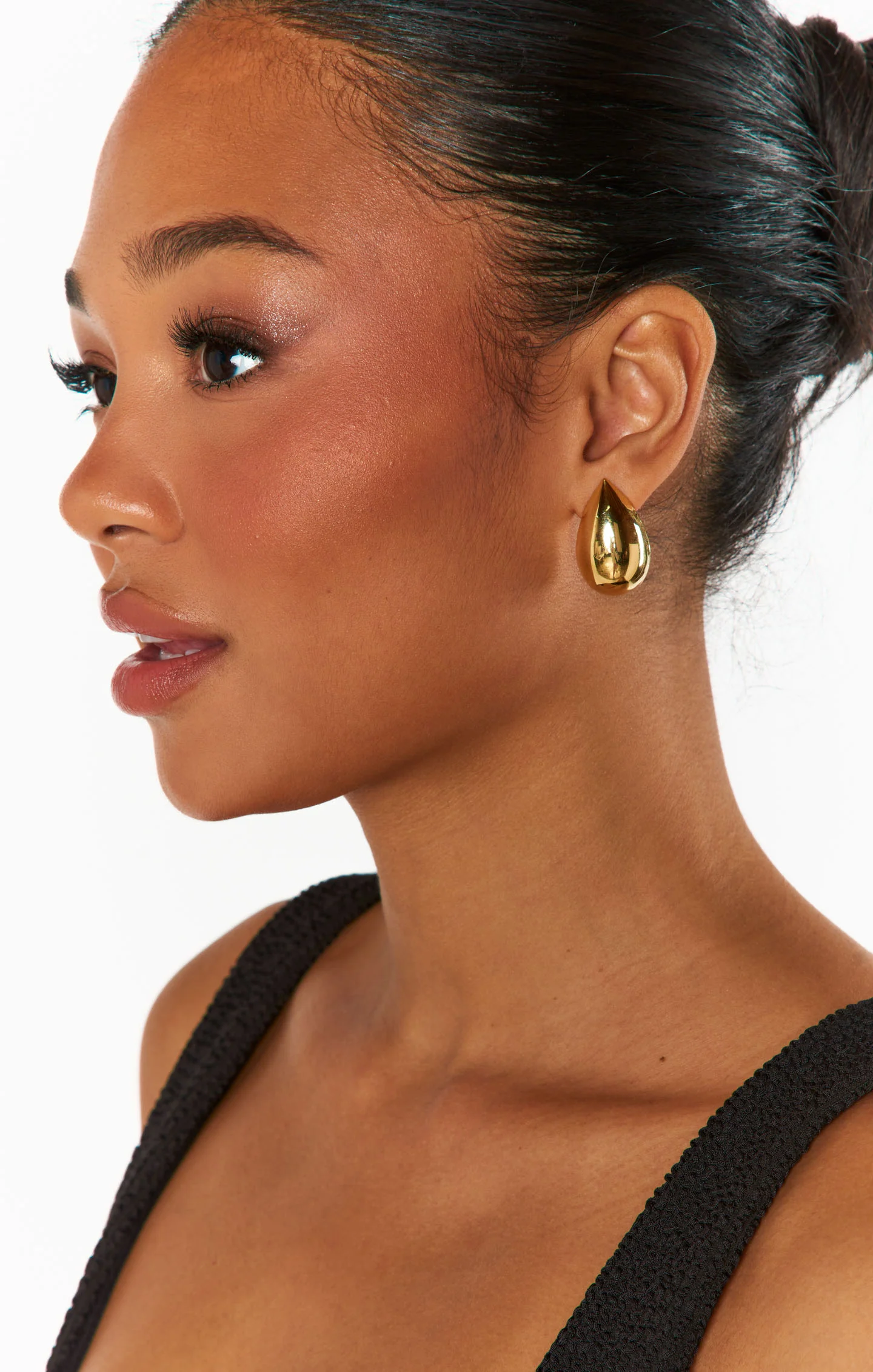 Faithy Jewels Large Teardrop Earring ~ Gold - Image 4
