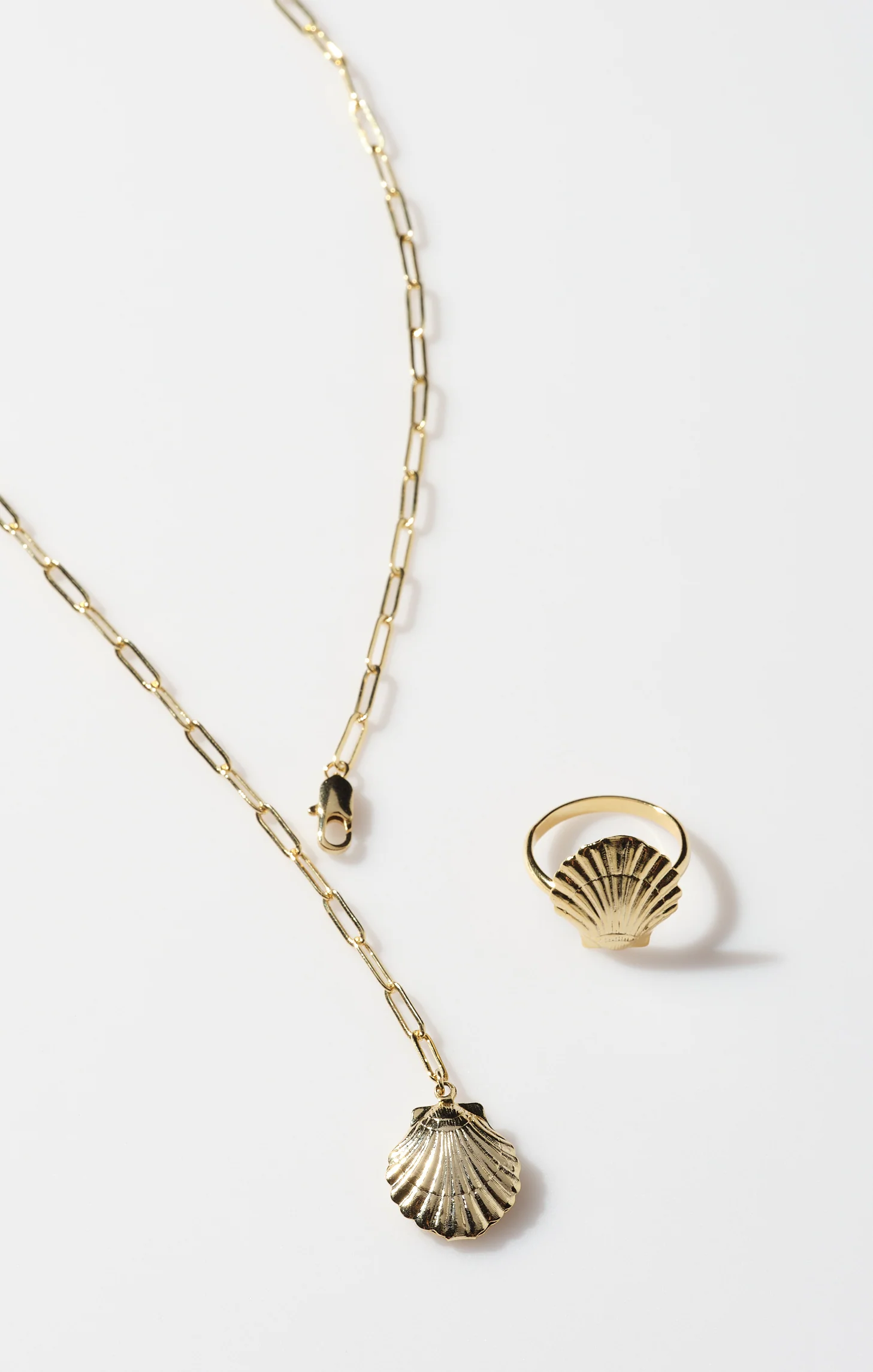 Faithy Jewels Sophie Shell Ring ~ Gold - Image 3