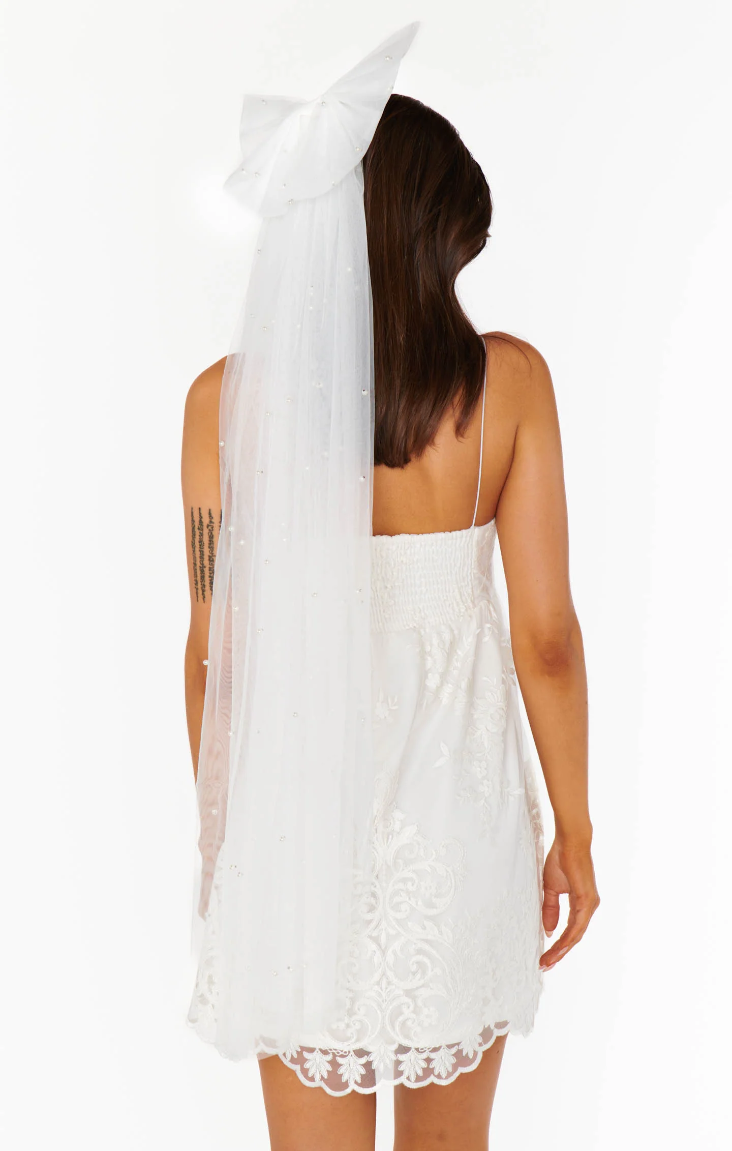Pearl Bow Veil ~ White - Image 3