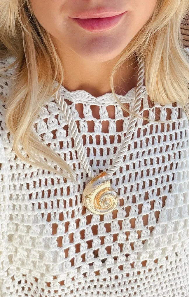 Seashell Rope Necklace ~ Gold - Image 4